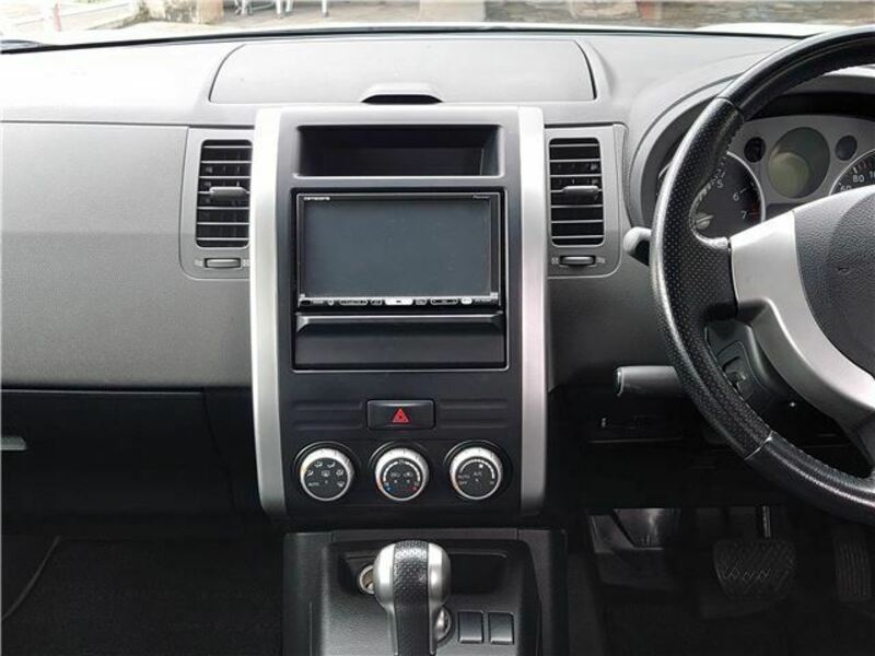 X-TRAIL-25