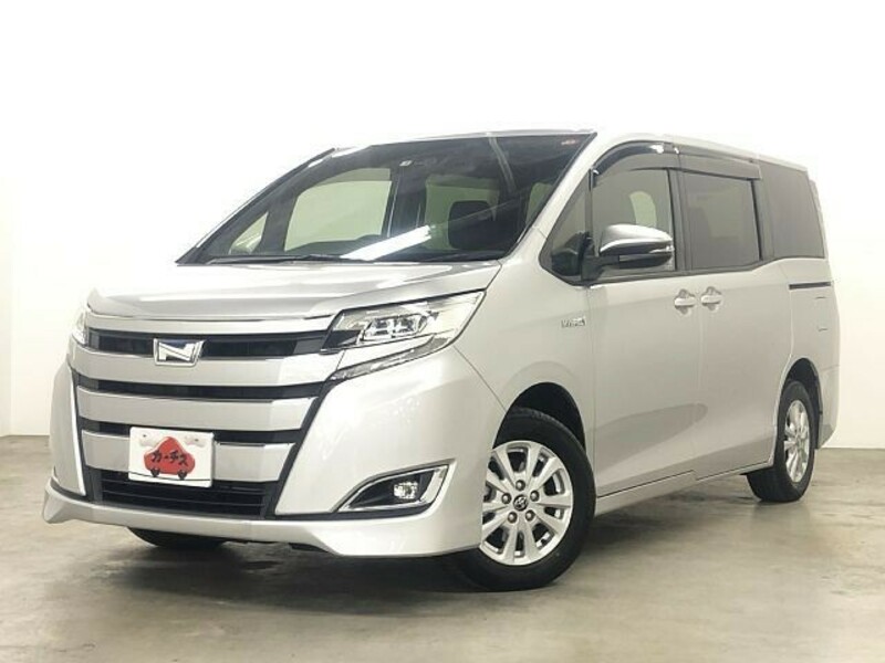 TOYOTA　NOAH