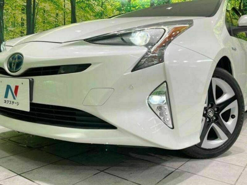 PRIUS-12