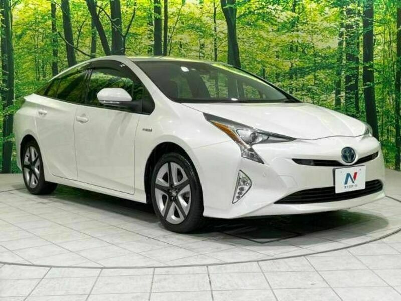 PRIUS-16