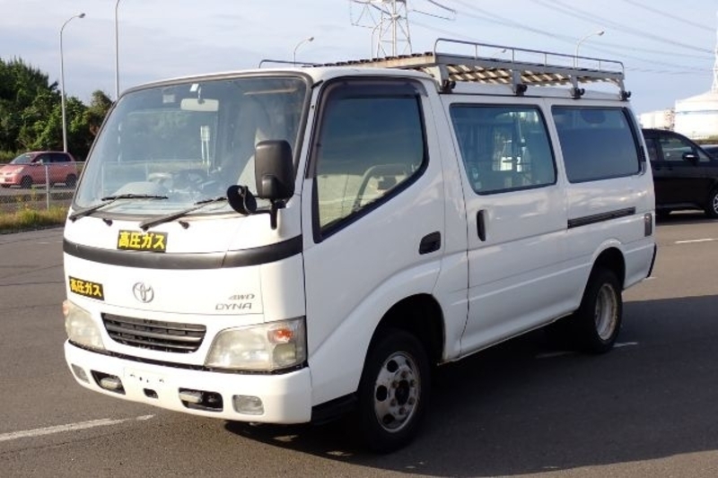 TOYOTA　Dyna Root Van