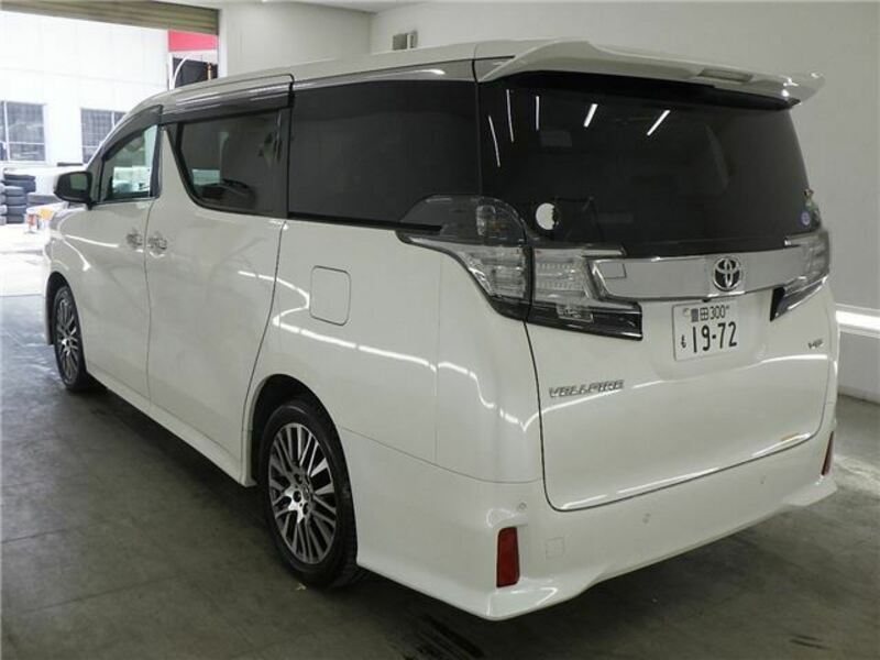 VELLFIRE-1