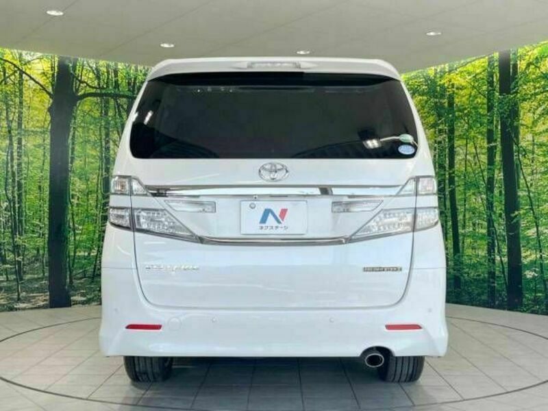 VELLFIRE-16