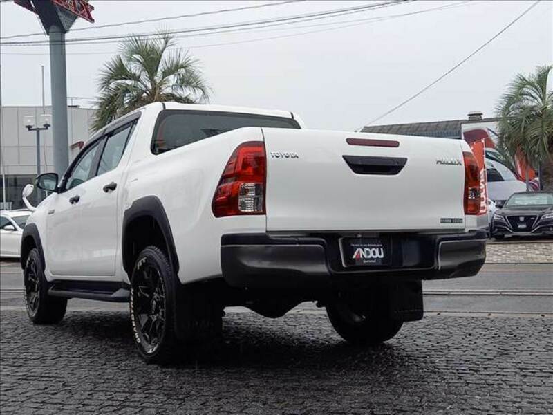 HILUX