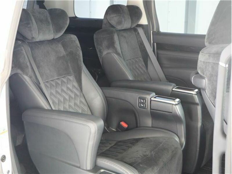 ALPHARD-7