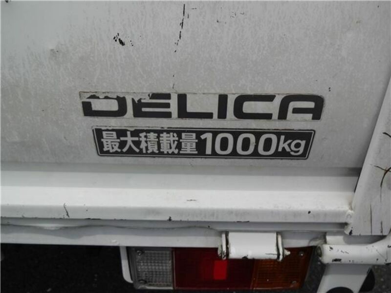 DELICA TRUCK-16