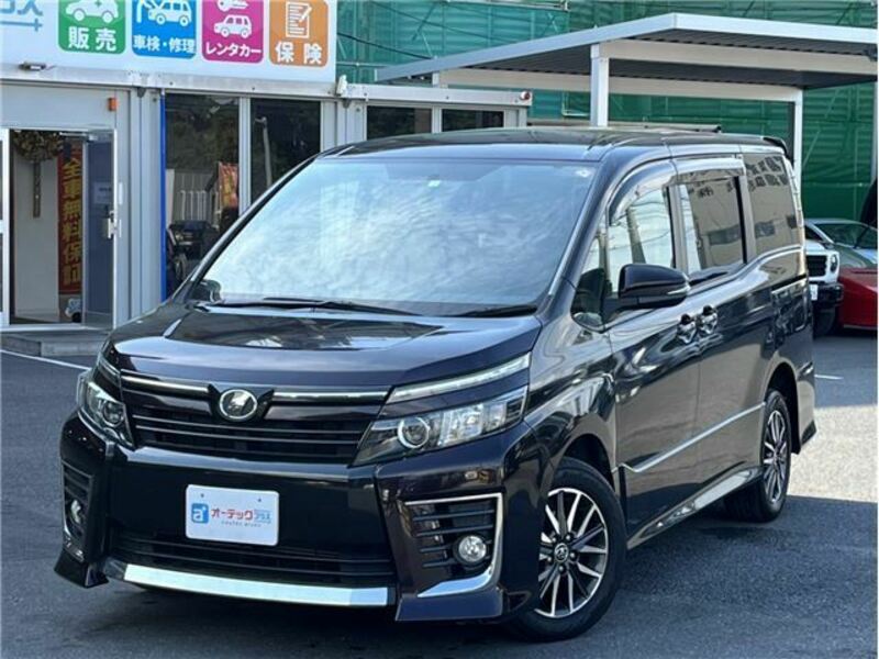 TOYOTA　VOXY