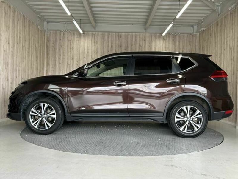 X-TRAIL-7