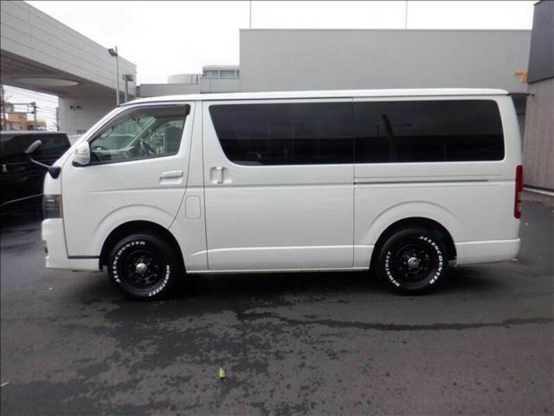 HIACE VAN-13