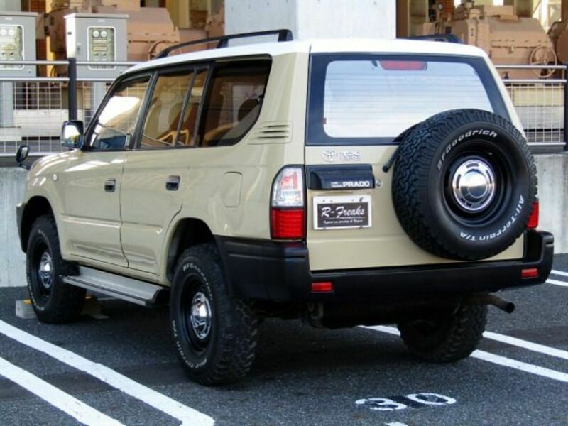 LAND CRUISER PRADO-1