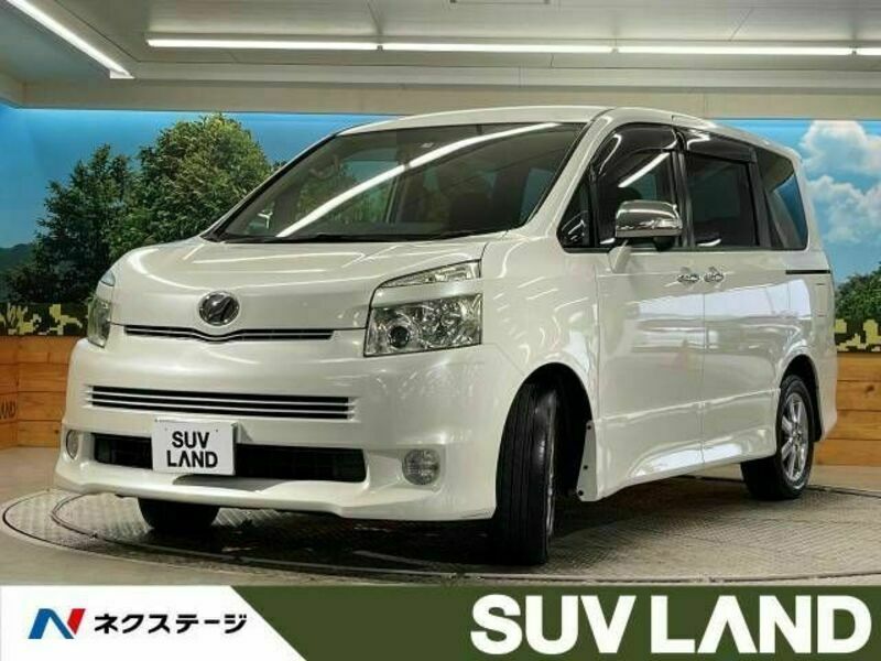 TOYOTA　VOXY