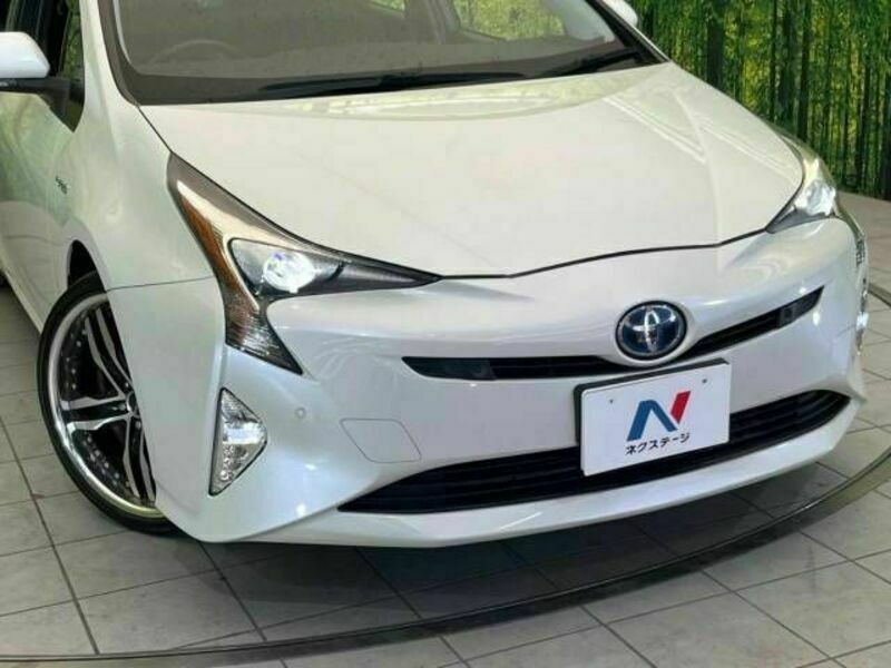 PRIUS-12