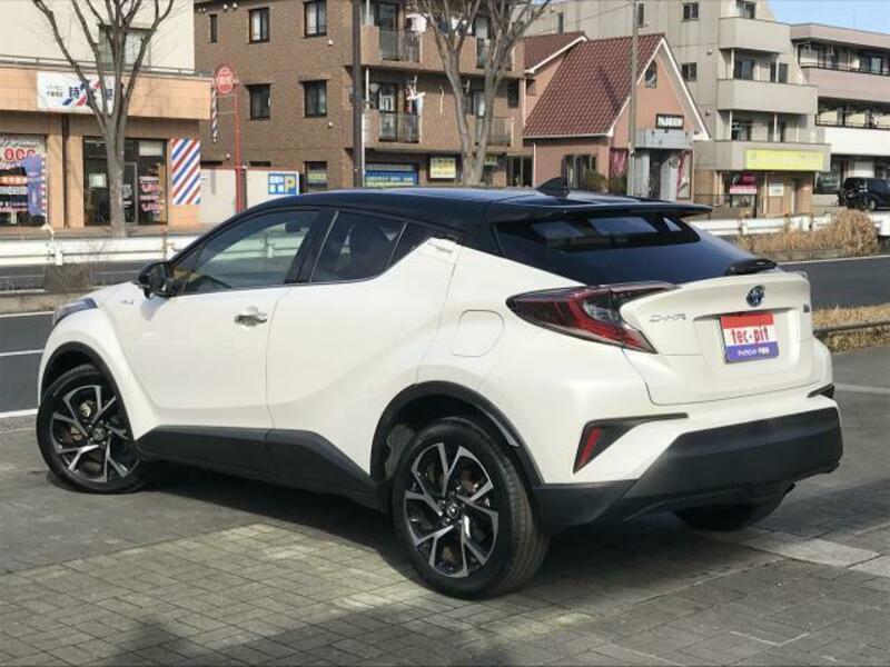 C-HR-7