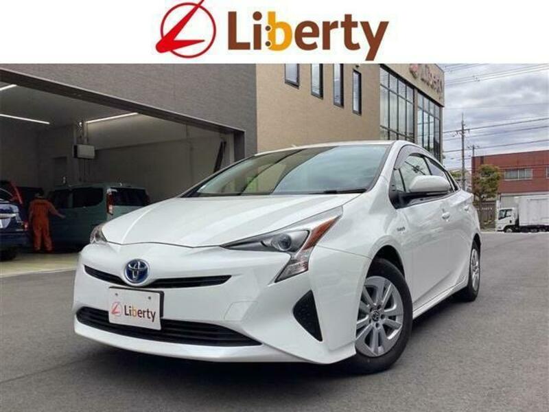 TOYOTA　PRIUS