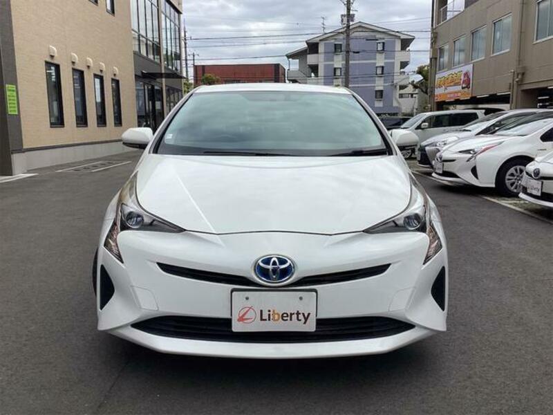 PRIUS-11