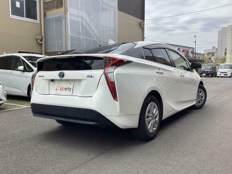 PRIUS-14