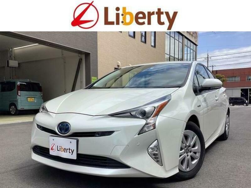 TOYOTA　PRIUS