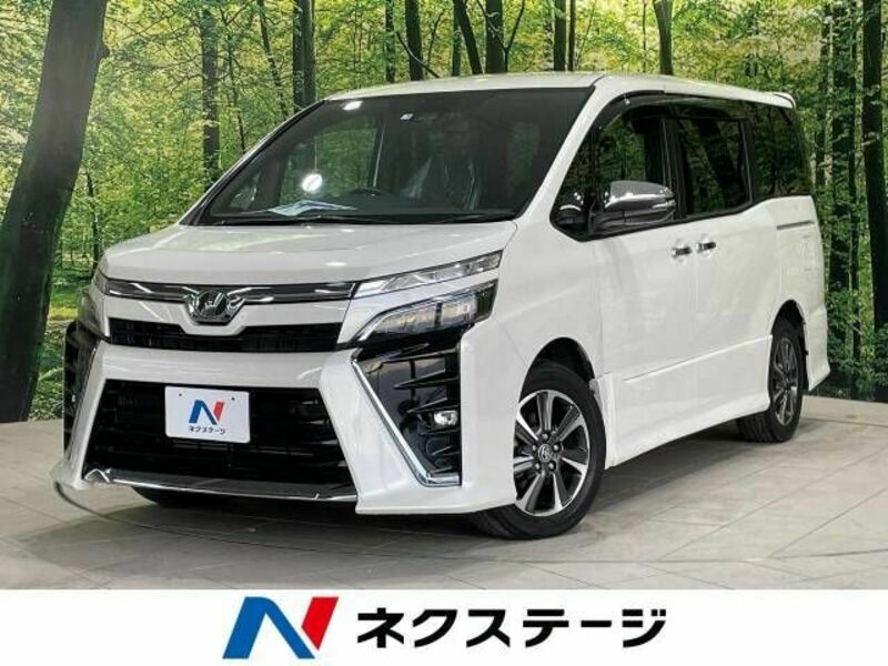 TOYOTA　VOXY