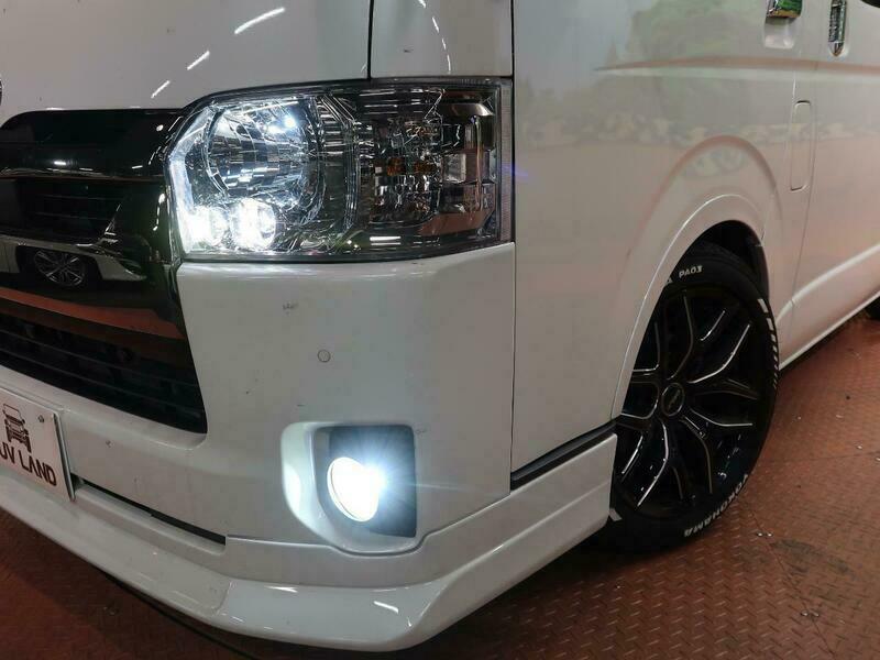 HIACE VAN-42