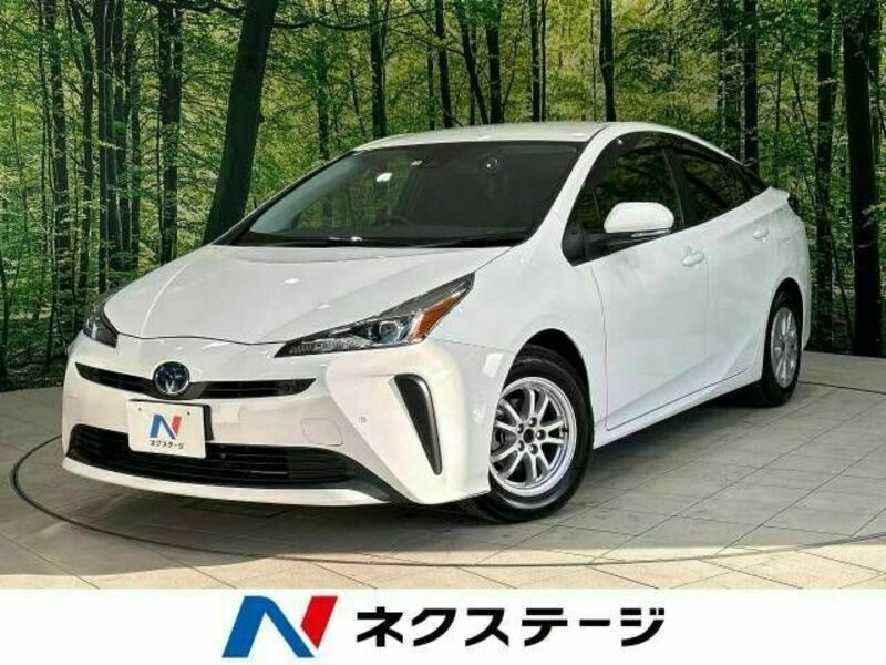 TOYOTA　PRIUS