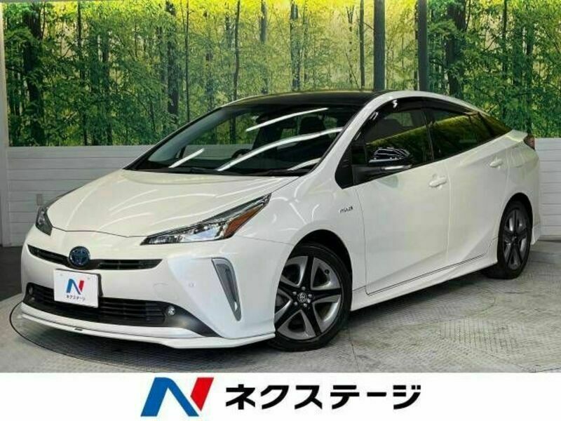 TOYOTA　PRIUS