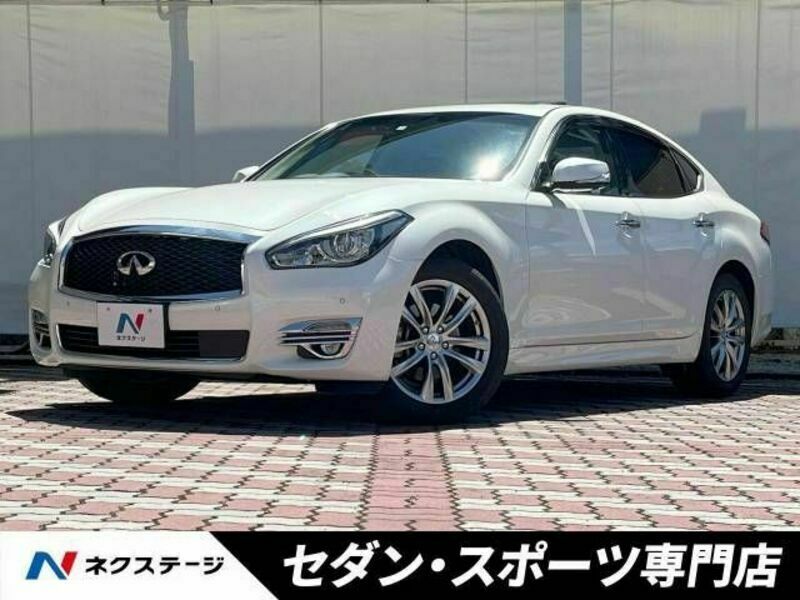 NISSAN　FUGA