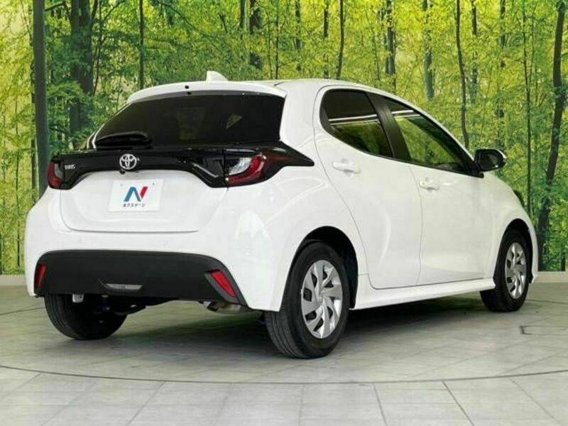 YARIS-17