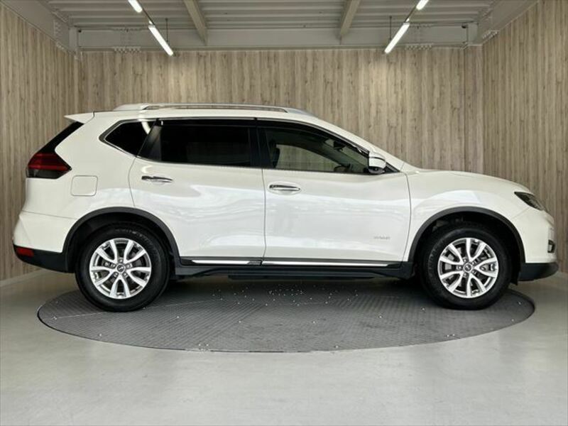 X-TRAIL-3