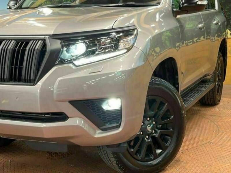 LAND CRUISER PRADO-13