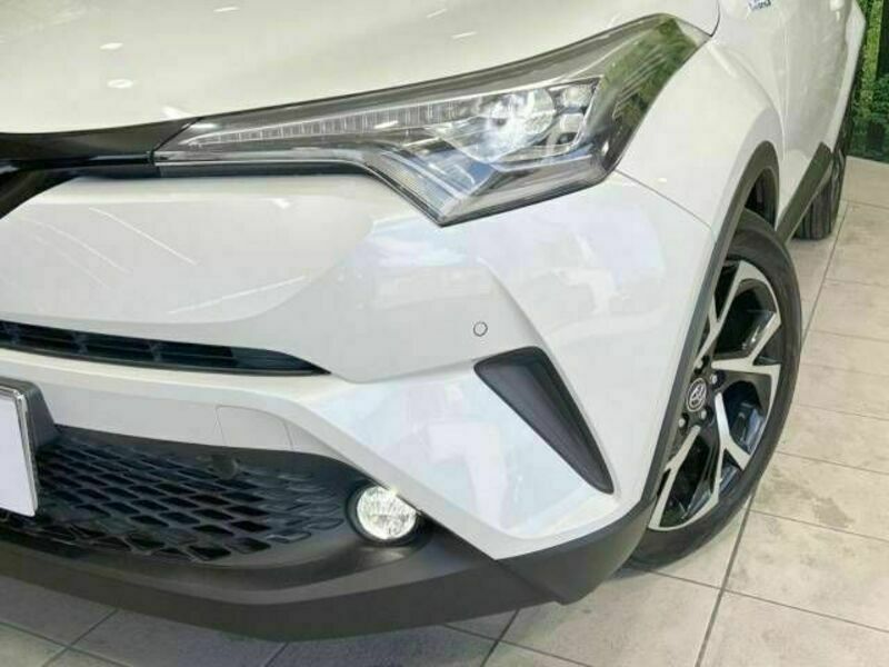 C-HR-12