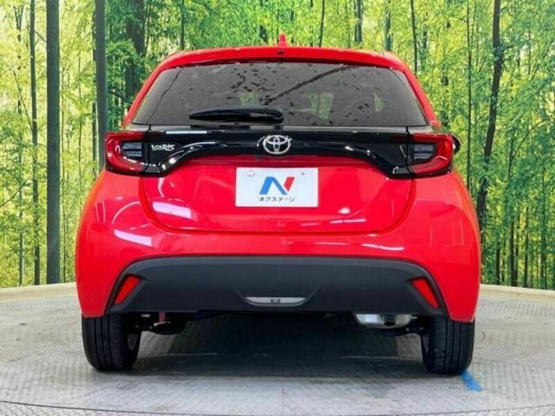 YARIS-15