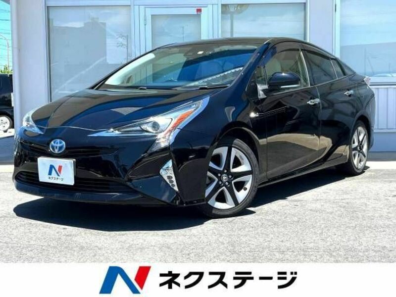 TOYOTA　PRIUS