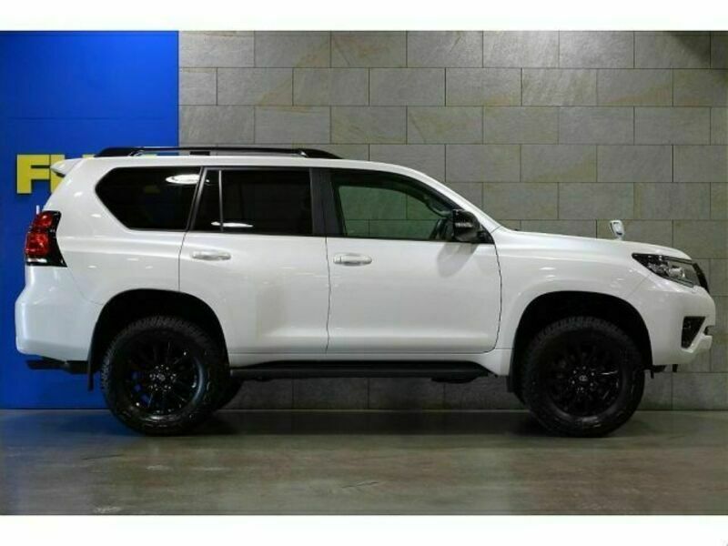 LAND CRUISER PRADO-4