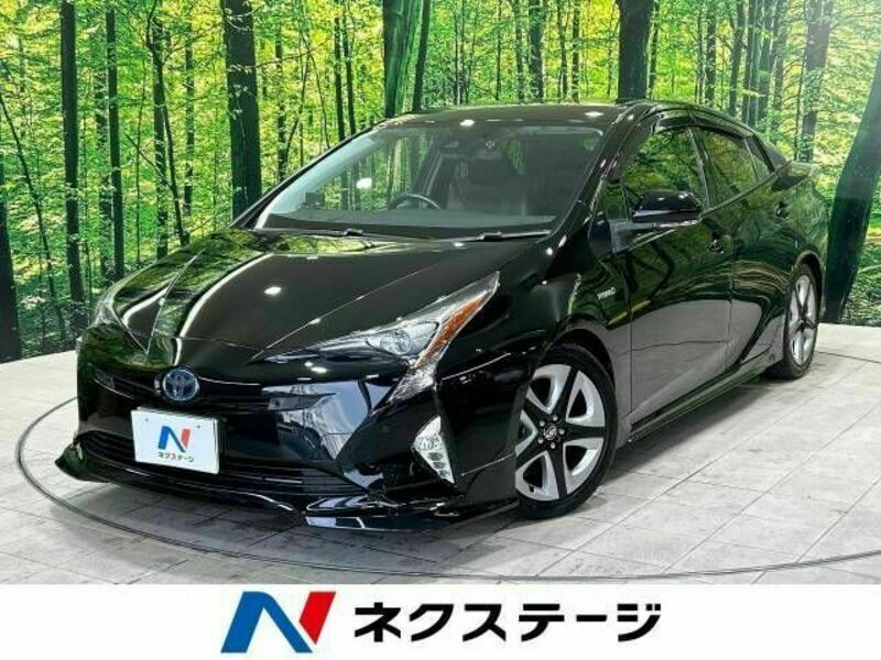 TOYOTA　PRIUS