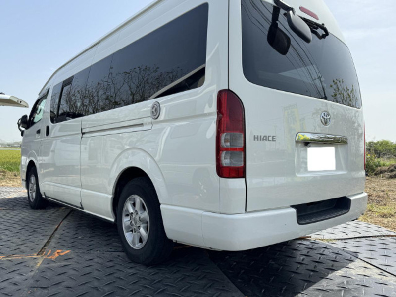 HIACE VAN-6