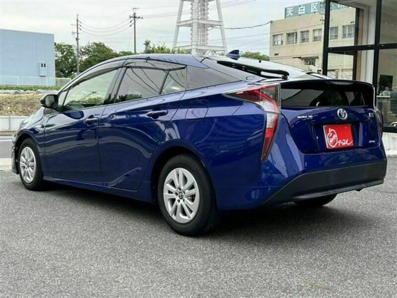 PRIUS-3