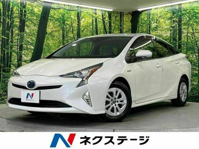 TOYOTA　PRIUS