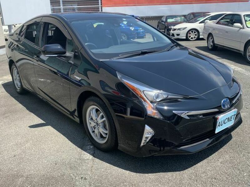 PRIUS-17