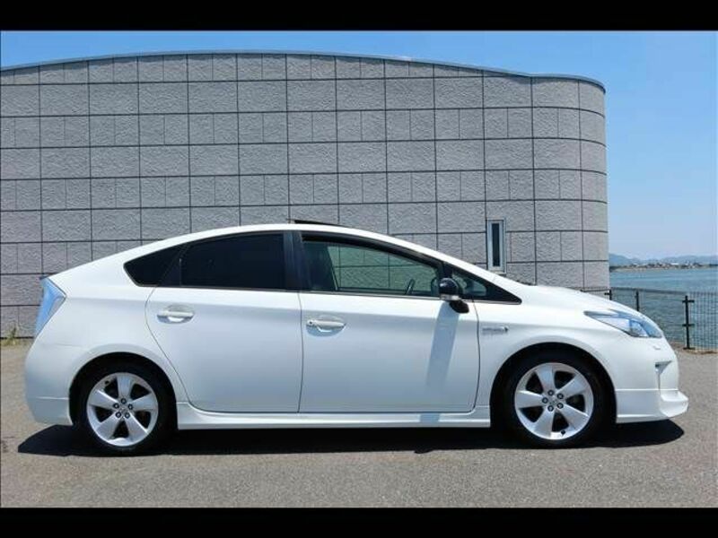 PRIUS-6