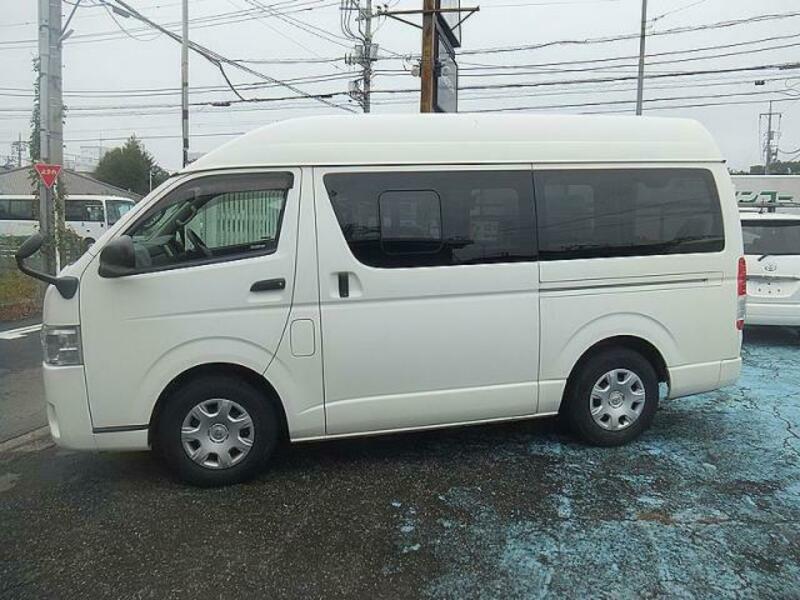 HIACE VAN-6