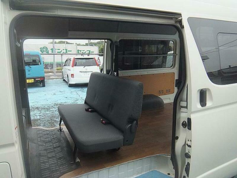 HIACE VAN-10