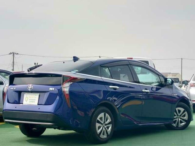 PRIUS-1