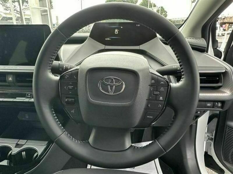 PRIUS-11