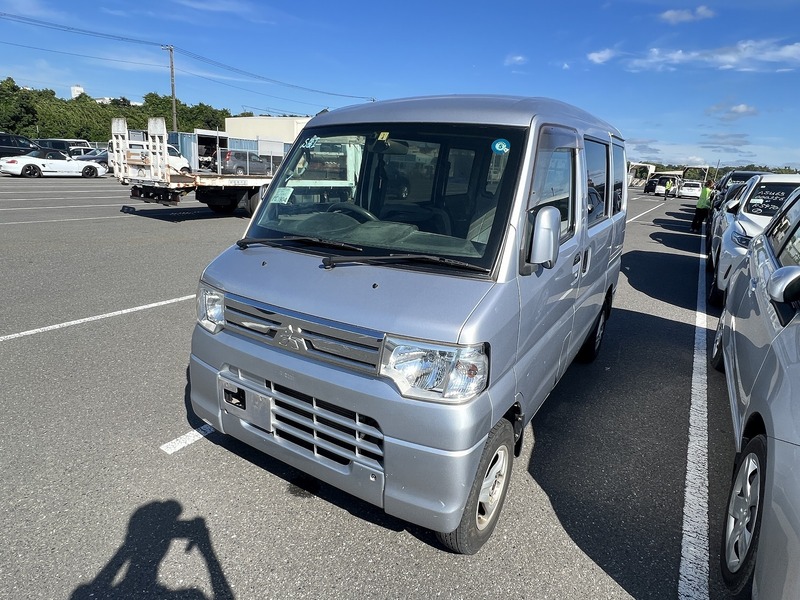 MITSUBISHI　MINICAB VAN