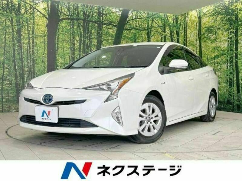 TOYOTA　PRIUS