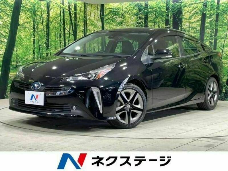 TOYOTA　PRIUS