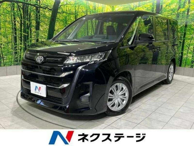 TOYOTA　NOAH