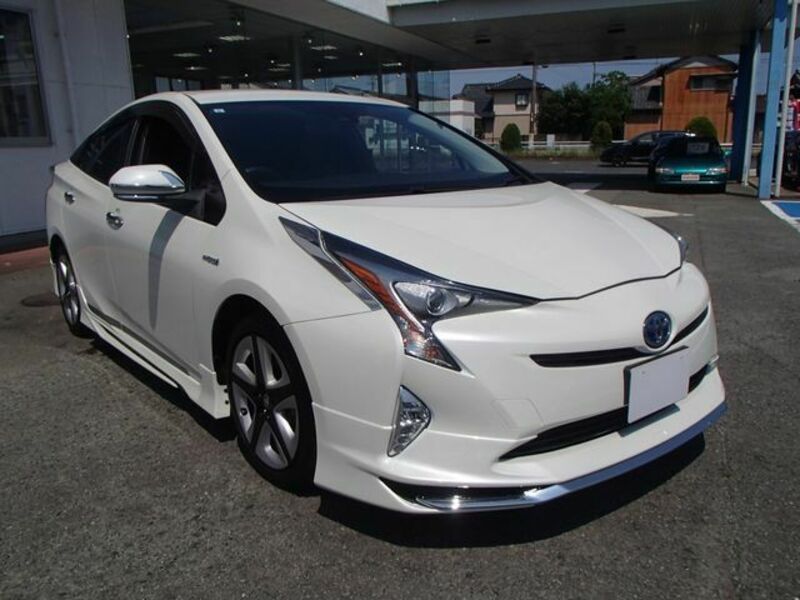 PRIUS-4