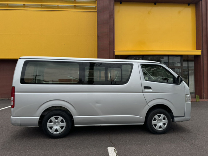 HIACE VAN-9