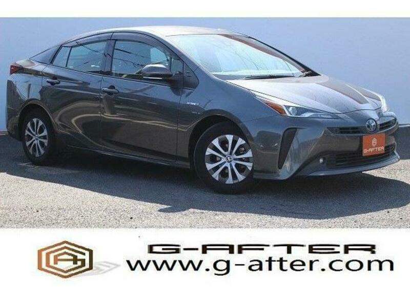 TOYOTA　PRIUS